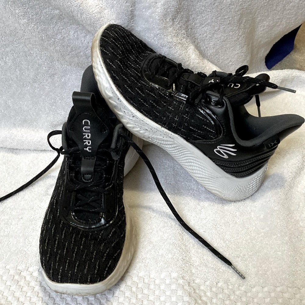 Men’s Under Armour Curry Size 8.5